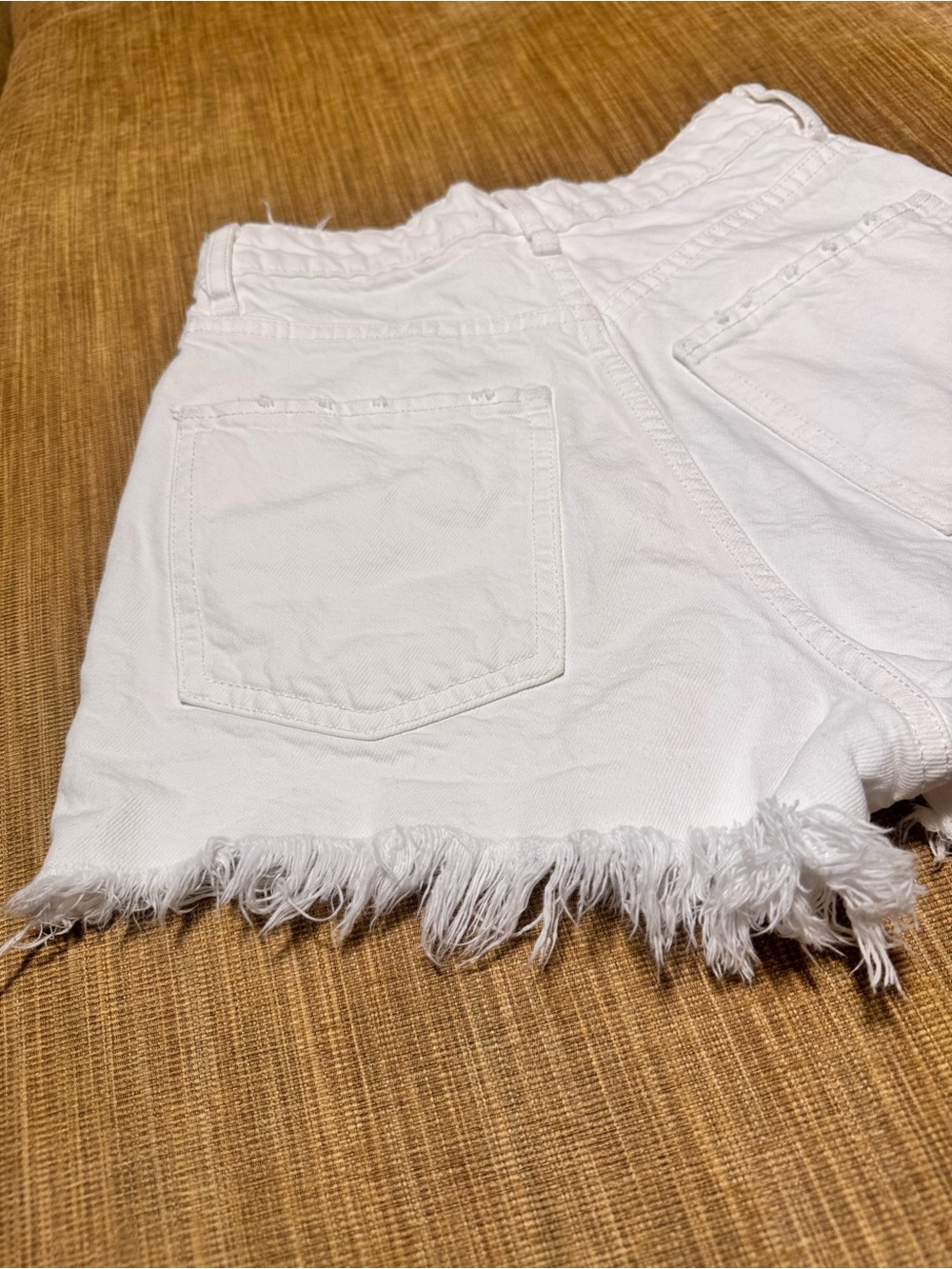 Zara White Denim High Waisted Shorts - Picture 6 of 9